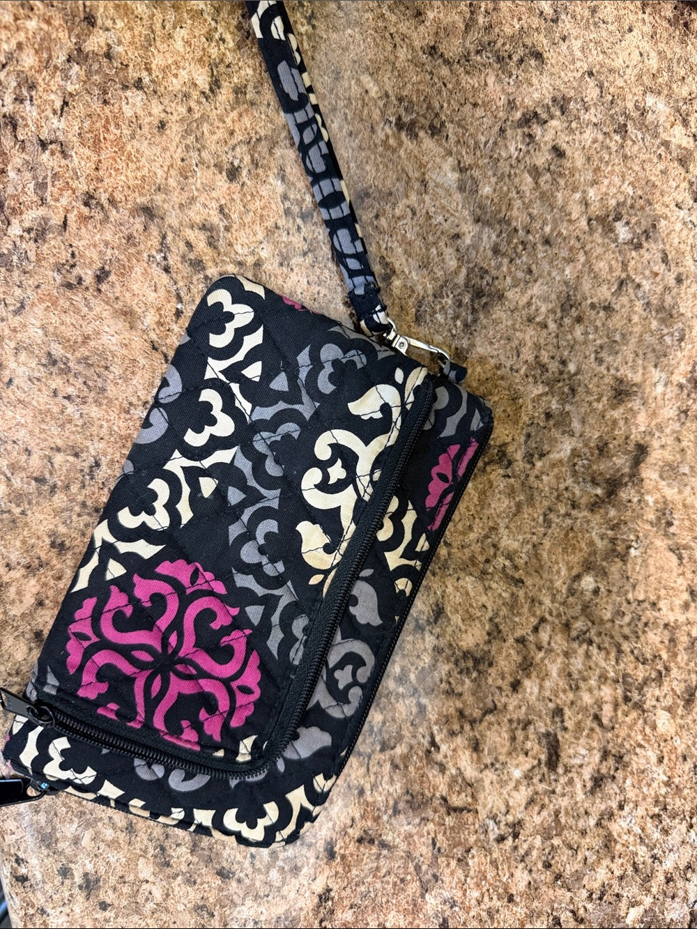 retired/ vintage Vera Bradley Black, Pink & Cream Quilted Wristlet